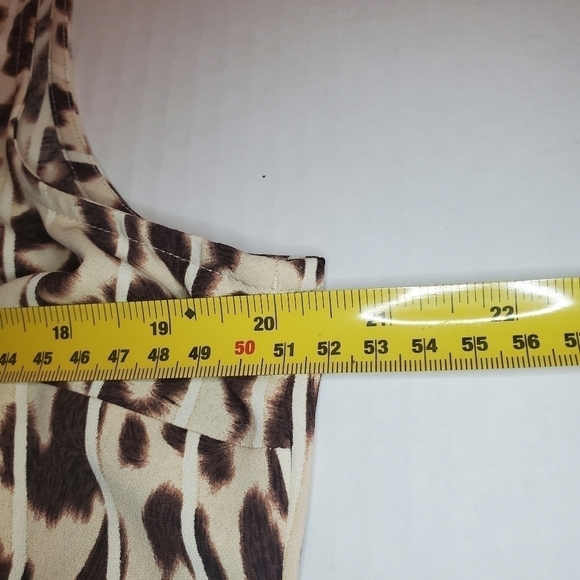 CAbi Leopard Print Tank Top Sz Medium - Picture 6 of 8